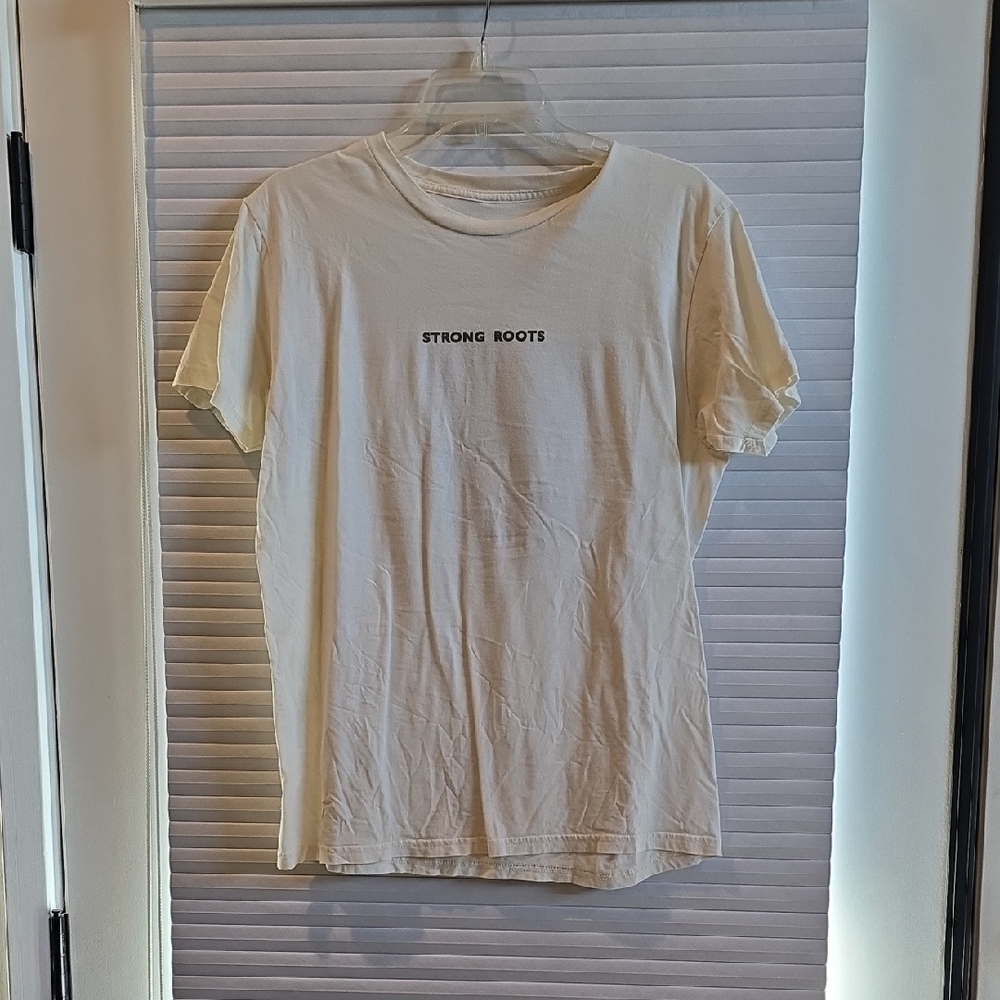 Strong Roots Women's Short Sleeve Tee in Off-White